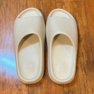 Yeezy Slide FZ5897